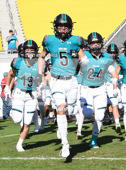 Thumbnail 3 in Chaparral vs. Highland (AIA 6A Final) photogallery.