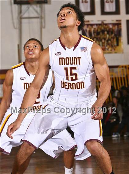 Thumbnail 3 in Clarkstown North vs Mt. Vernon (Section 1 Class AA 1st Round) photogallery.