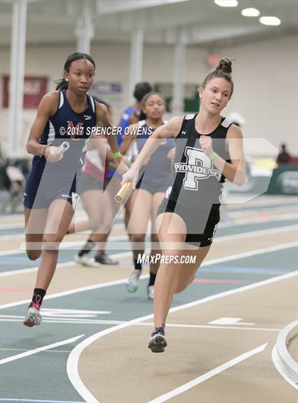 Thumbnail 2 in NC Runners Holiday Invitational photogallery.