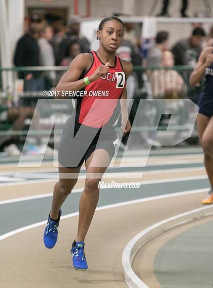 Thumbnail 3 in NC Runners Holiday Invitational photogallery.