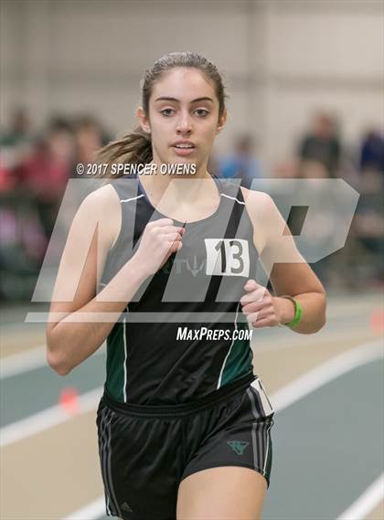 Thumbnail 1 in NC Runners Holiday Invitational photogallery.