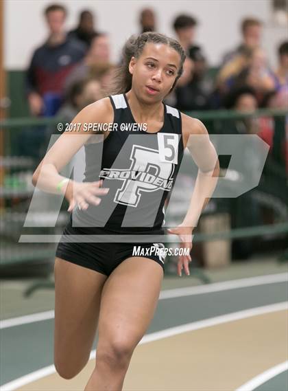 Thumbnail 1 in NC Runners Holiday Invitational photogallery.