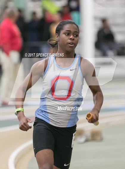 Thumbnail 3 in NC Runners Holiday Invitational photogallery.