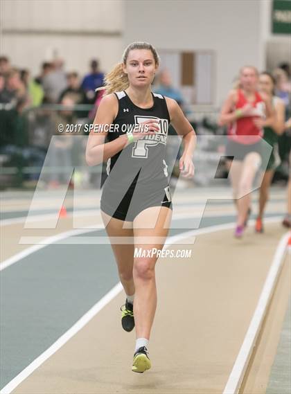 Thumbnail 2 in NC Runners Holiday Invitational photogallery.