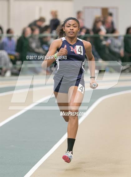 Thumbnail 2 in NC Runners Holiday Invitational photogallery.