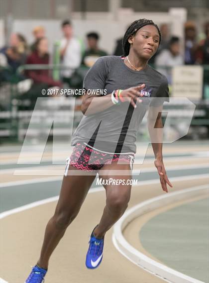 Thumbnail 1 in NC Runners Holiday Invitational photogallery.