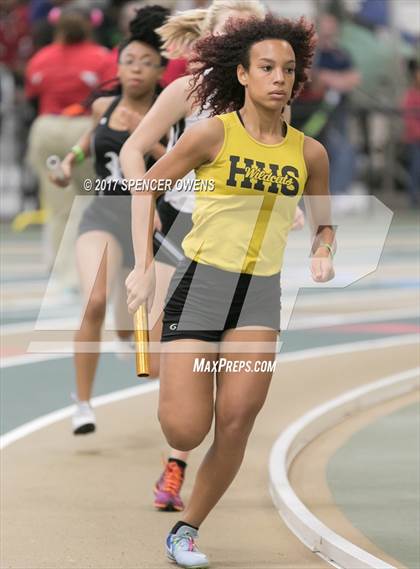 Thumbnail 2 in NC Runners Holiday Invitational photogallery.