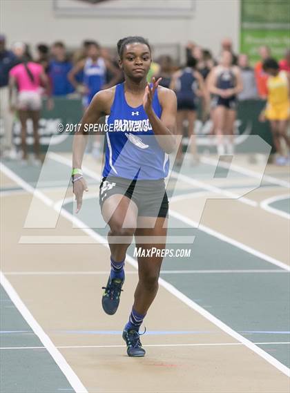 Thumbnail 1 in NC Runners Holiday Invitational photogallery.
