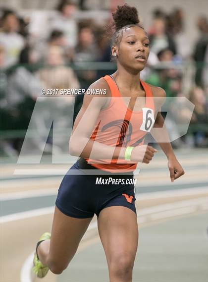 Thumbnail 2 in NC Runners Holiday Invitational photogallery.