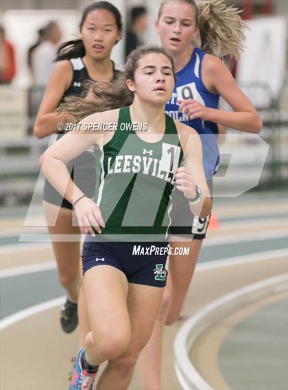 Thumbnail 1 in NC Runners Holiday Invitational photogallery.