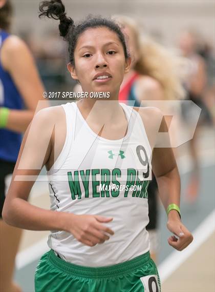 Thumbnail 2 in NC Runners Holiday Invitational photogallery.