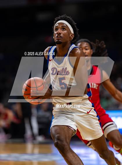 Thumbnail 1 in Duncanville vs. Bellaire (UIL 6A Basketball Division I Final) photogallery.