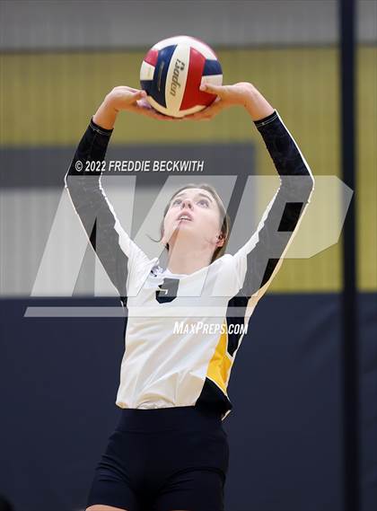 Thumbnail 2 in Pottsboro vs. Denison  (Denison Invitational Showcase) photogallery.