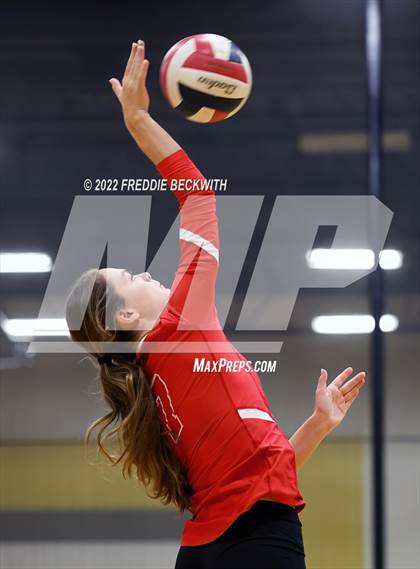Thumbnail 1 in Pottsboro vs. Denison  (Denison Invitational Showcase) photogallery.