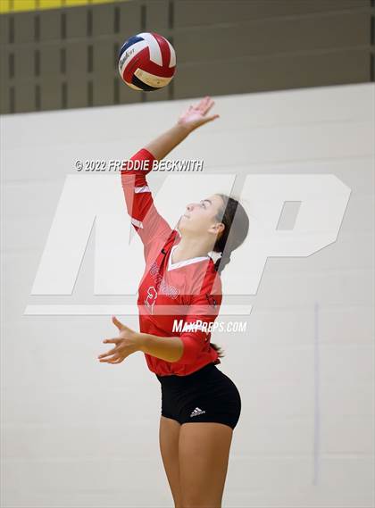 Thumbnail 3 in Pottsboro vs. Denison  (Denison Invitational Showcase) photogallery.