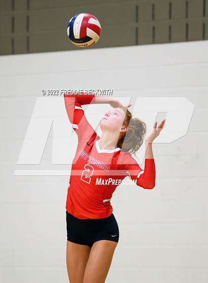 Thumbnail 3 in Pottsboro vs. Denison  (Denison Invitational Showcase) photogallery.