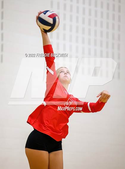 Thumbnail 1 in Pottsboro vs. Denison  (Denison Invitational Showcase) photogallery.