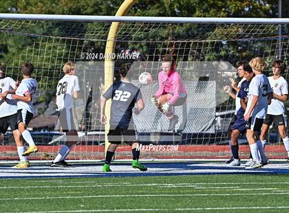 Thumbnail 2 in Green Mountain vs Lincoln photogallery.