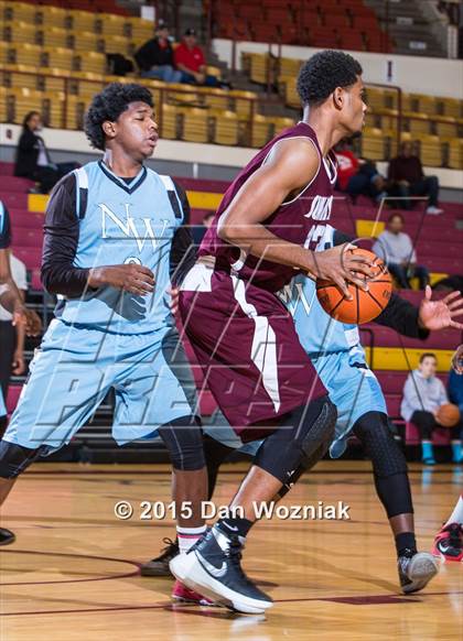 Thumbnail 2 in New Way Christian Academy vs. Sunrise Christian Academy (Fantasy of Lights) photogallery.