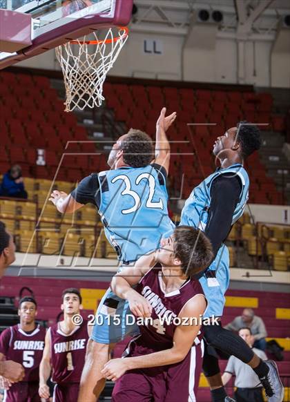 Thumbnail 2 in New Way Christian Academy vs. Sunrise Christian Academy (Fantasy of Lights) photogallery.