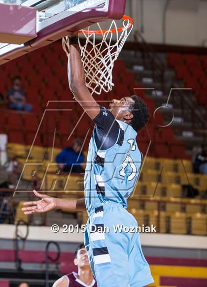 Thumbnail 2 in New Way Christian Academy vs. Sunrise Christian Academy (Fantasy of Lights) photogallery.