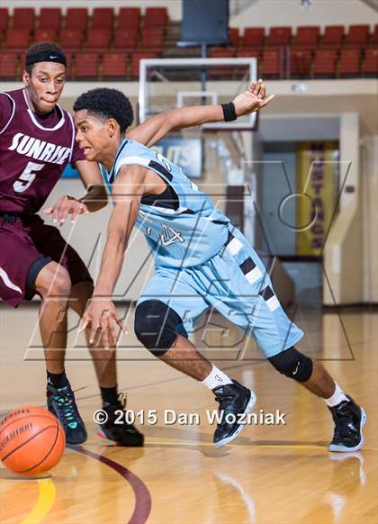 Thumbnail 3 in New Way Christian Academy vs. Sunrise Christian Academy (Fantasy of Lights) photogallery.