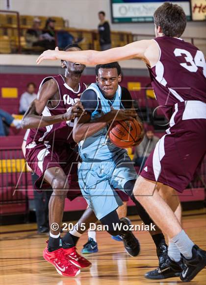 Thumbnail 1 in New Way Christian Academy vs. Sunrise Christian Academy (Fantasy of Lights) photogallery.