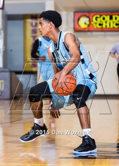 Thumbnail 1 in New Way Christian Academy vs. Sunrise Christian Academy (Fantasy of Lights) photogallery.