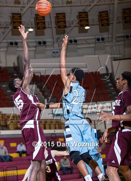 Thumbnail 1 in New Way Christian Academy vs. Sunrise Christian Academy (Fantasy of Lights) photogallery.