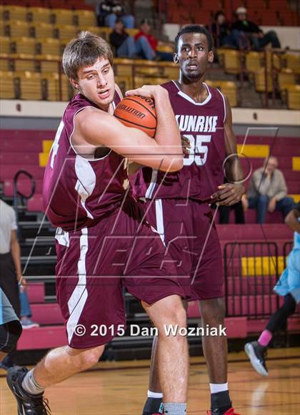 Thumbnail 1 in New Way Christian Academy vs. Sunrise Christian Academy (Fantasy of Lights) photogallery.