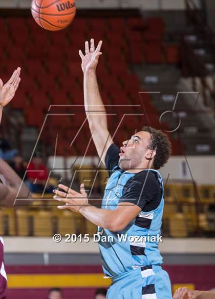 Thumbnail 3 in New Way Christian Academy vs. Sunrise Christian Academy (Fantasy of Lights) photogallery.