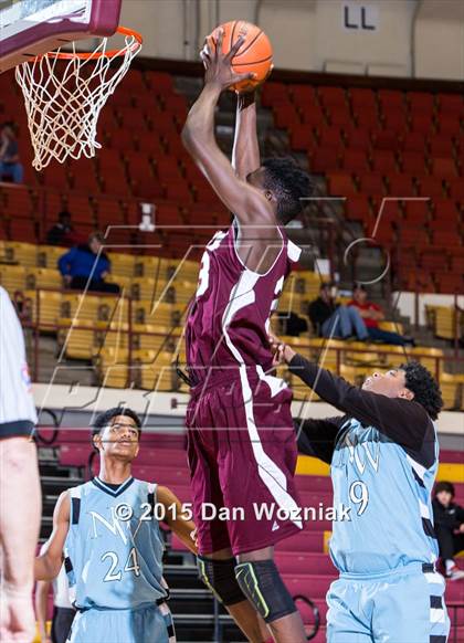 Thumbnail 1 in New Way Christian Academy vs. Sunrise Christian Academy (Fantasy of Lights) photogallery.