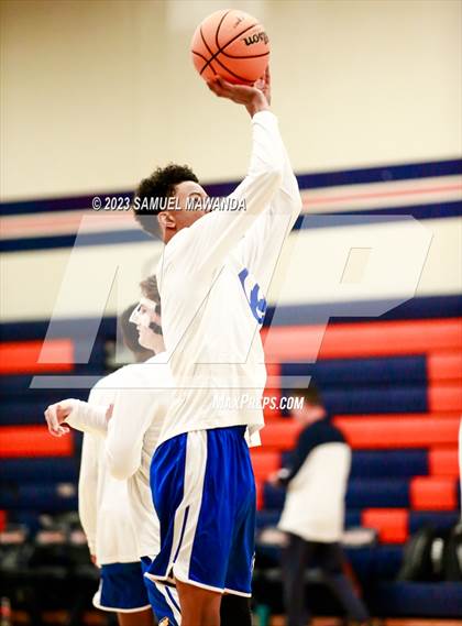 Thumbnail 3 in El Camino Real vs Knight (8th Annual West Valley Tip-Off Classic) photogallery.