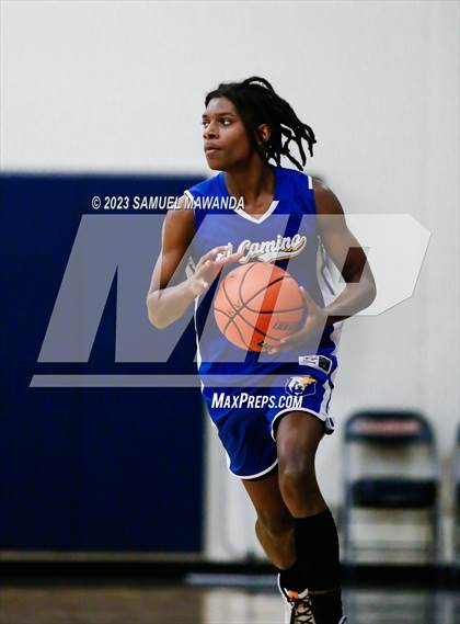 Thumbnail 1 in El Camino Real vs Knight (8th Annual West Valley Tip-Off Classic) photogallery.