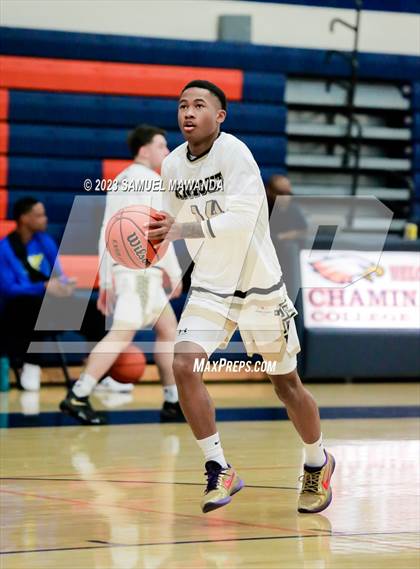 Thumbnail 3 in El Camino Real vs Knight (8th Annual West Valley Tip-Off Classic) photogallery.