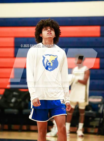 Thumbnail 2 in El Camino Real vs Knight (8th Annual West Valley Tip-Off Classic) photogallery.