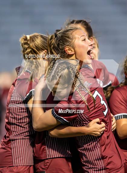 Thumbnail 2 in Portsmouth vs. Bedford (NHIAA Division 1 State Semifinal) photogallery.
