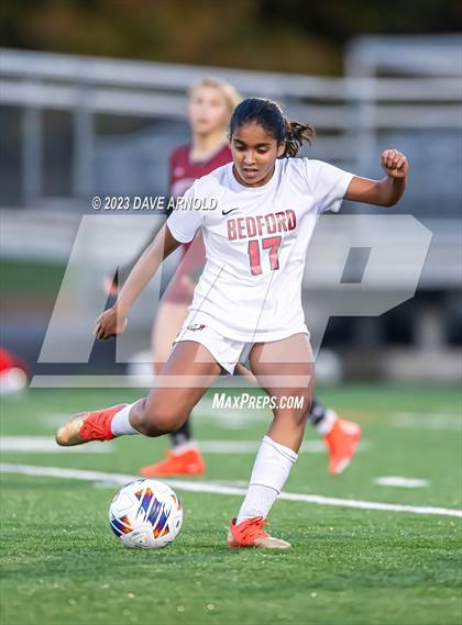 Thumbnail 2 in Portsmouth vs. Bedford (NHIAA Division 1 State Semifinal) photogallery.
