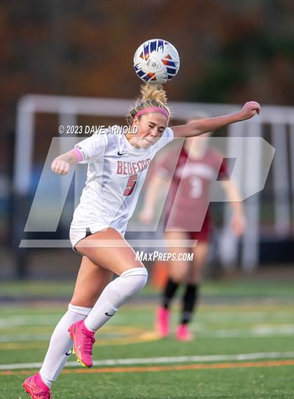 Thumbnail 3 in Portsmouth vs. Bedford (NHIAA Division 1 State Semifinal) photogallery.