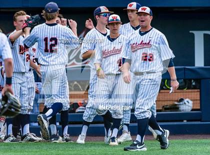 Thumbnail 2 in Wakeland vs. Cleburne (UIL 5A Region II Semifinal) photogallery.