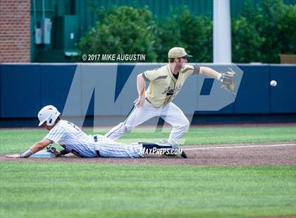 Thumbnail 2 in Wakeland vs. Cleburne (UIL 5A Region II Semifinal) photogallery.