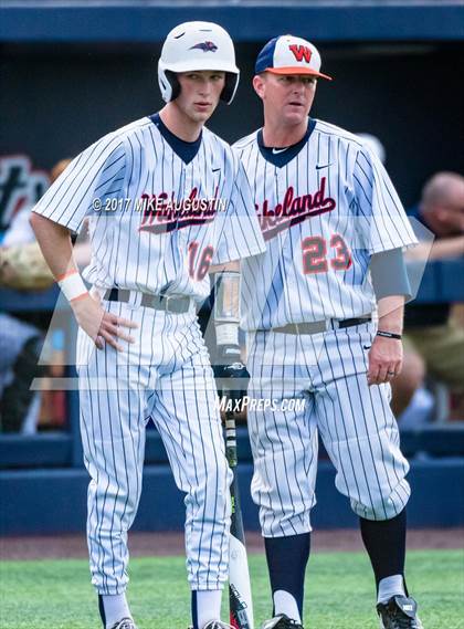 Thumbnail 3 in Wakeland vs. Cleburne (UIL 5A Region II Semifinal) photogallery.