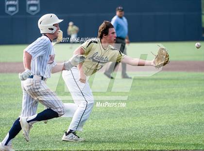 Thumbnail 2 in Wakeland vs. Cleburne (UIL 5A Region II Semifinal) photogallery.