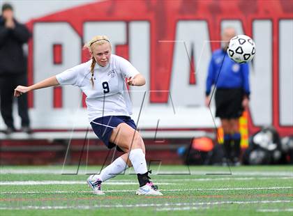 Thumbnail 3 in North Rockland vs. Massapequa (NYSPHSAA Class AA Final) photogallery.