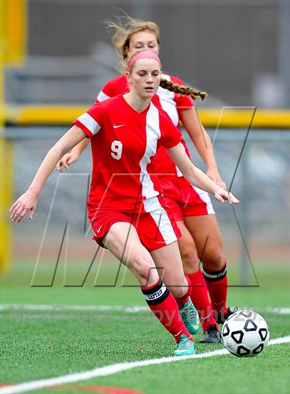 Thumbnail 2 in North Rockland vs. Massapequa (NYSPHSAA Class AA Final) photogallery.
