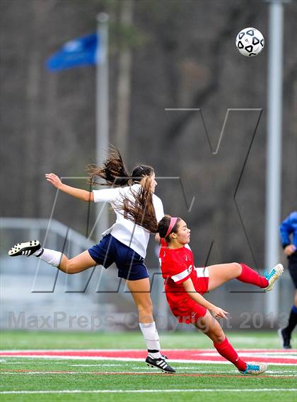 Thumbnail 3 in North Rockland vs. Massapequa (NYSPHSAA Class AA Final) photogallery.