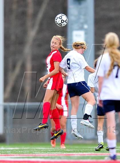 Thumbnail 2 in North Rockland vs. Massapequa (NYSPHSAA Class AA Final) photogallery.
