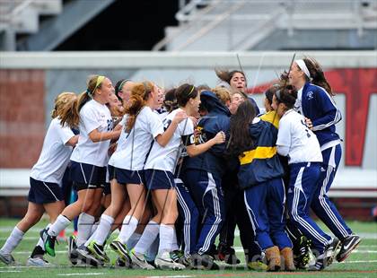 Thumbnail 2 in North Rockland vs. Massapequa (NYSPHSAA Class AA Final) photogallery.