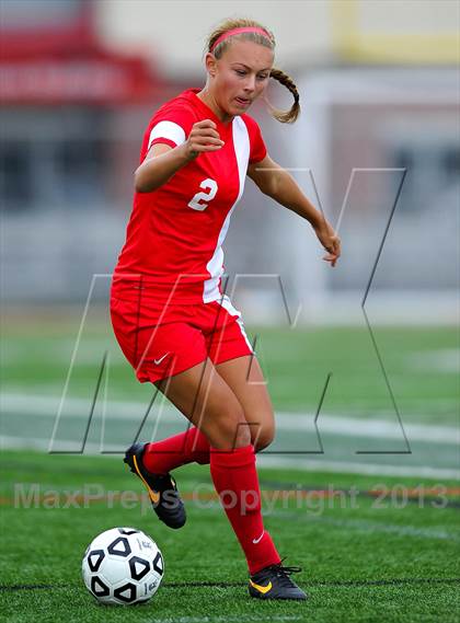 Thumbnail 1 in North Rockland vs. Massapequa (NYSPHSAA Class AA Final) photogallery.