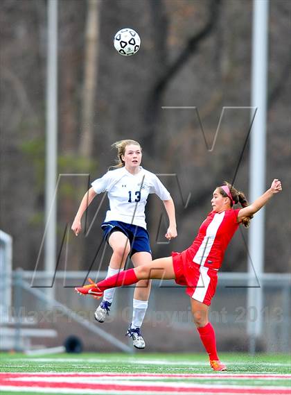 Thumbnail 3 in North Rockland vs. Massapequa (NYSPHSAA Class AA Final) photogallery.